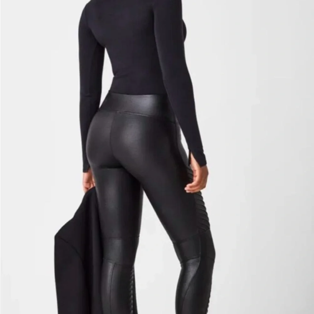 SPANX Leggings for Women Faux Leather Leggings - Picture 4 of 7